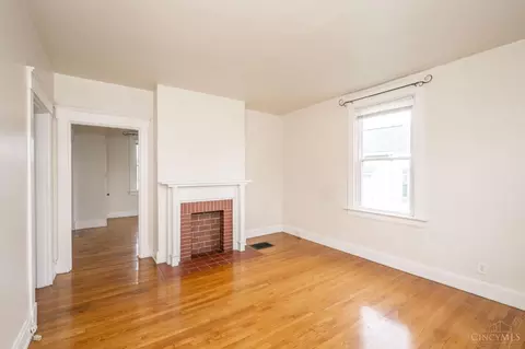 Living - 131 Pike St, Reading, OH 45215 photo 1 of 2