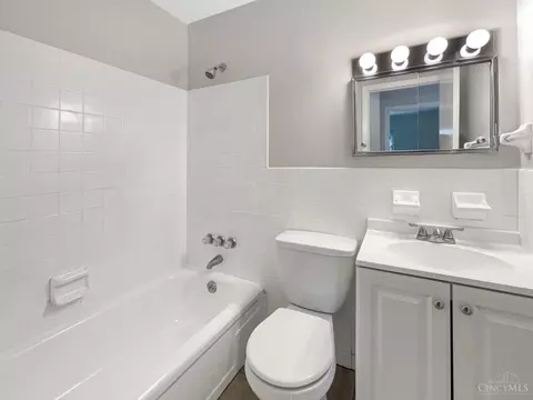 1318 Randomhill Rd, Cincinnati, OH 45231 photo 7