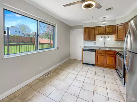 1318 Randomhill Rd, Cincinnati, OH 45231 photo 11
