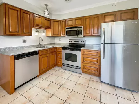 1318 Randomhill Rd, Cincinnati, OH 45231 photo 6