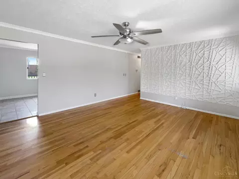 1318 Randomhill Rd, Cincinnati, OH 45231 photo 12