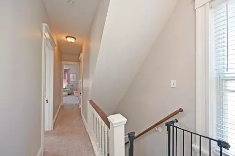 Entry Way - 3810 Mt Vernon Ave, Cincinnati, OH 45209 photo 3 of 3