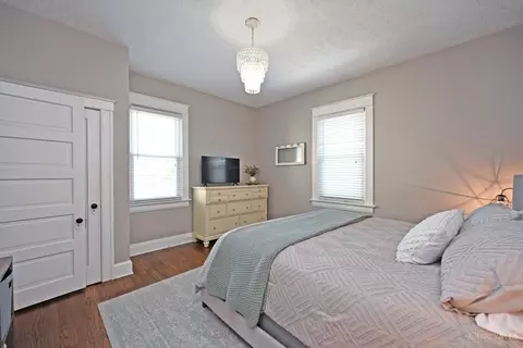 Bedroom - 3810 Mt Vernon Ave, Cincinnati, OH 45209 photo 2 of 9