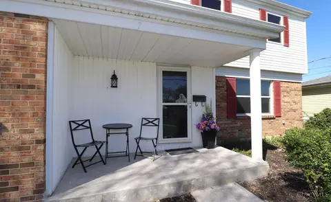 Exterior - 12077 Freestone Ct, Cincinnati, OH 45240 photo 12 of 18