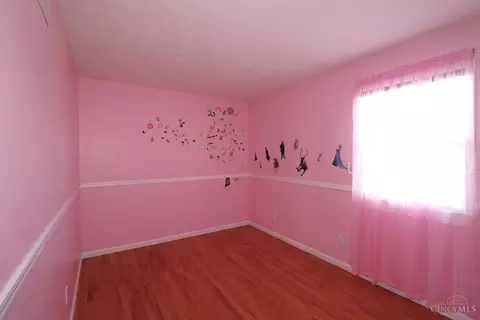 Bedroom - 12077 Freestone Ct, Cincinnati, OH 45240 photo 9 of 14