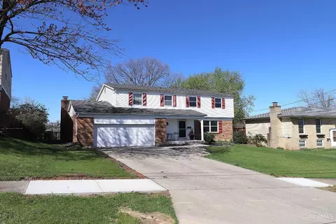 Exterior - 12077 Freestone Ct, Cincinnati, OH 45240 photo 15 of 18