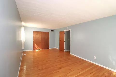 Bedroom - 12077 Freestone Ct, Cincinnati, OH 45240 photo 14 of 14