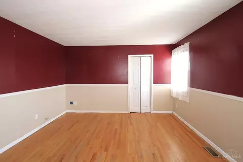 Bedroom - 12077 Freestone Ct, Cincinnati, OH 45240 photo 4 of 14