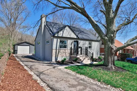 3546 Kenoak Ln, Cincinnati, OH 45213