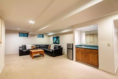 9850 Pondside Ct, Evendale, OH 45241 photo 47