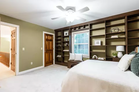 9850 Pondside Ct, Evendale, OH 45241 photo 36