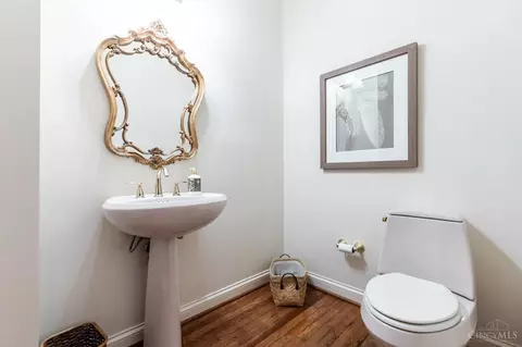 9850 Pondside Ct, Evendale, OH 45241 photo 20