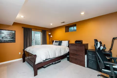 9850 Pondside Ct, Evendale, OH 45241 photo 50