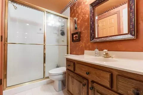 9850 Pondside Ct, Evendale, OH 45241 photo 52
