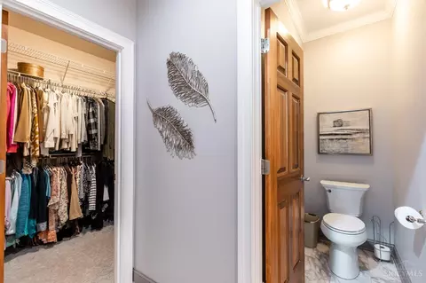 9850 Pondside Ct, Evendale, OH 45241 photo 26