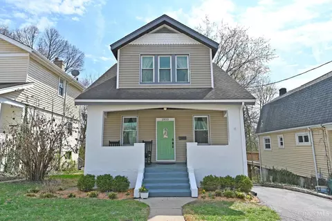 2933 Cortelyou Pl, Cincinnati, OH 45213