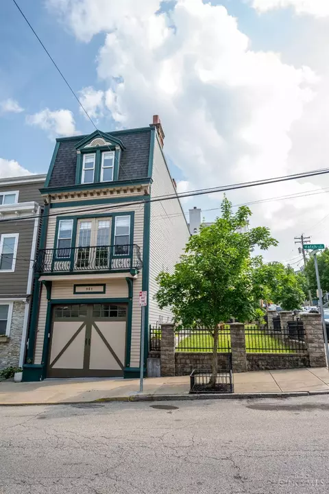 961 Hatch St, Cincinnati, OH 45202