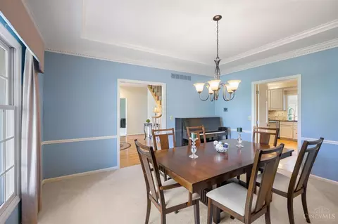 Dining - 9221 Applecrest Ct, Cincinnati, OH 45242 photo 3 of 3