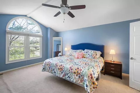 Bedroom - 9221 Applecrest Ct, Cincinnati, OH 45242 photo 1 of 9