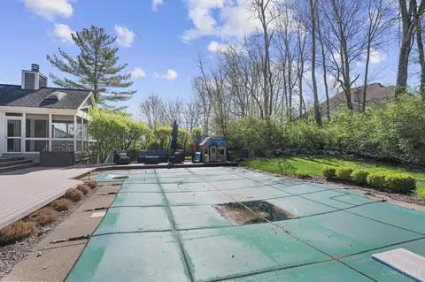 Exterior - 9221 Applecrest Ct, Cincinnati, OH 45242 photo 14 of 19