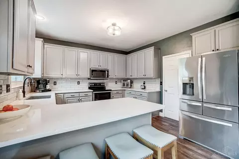 Kitchen - 3876 Bremen Pass, Cleves, OH 45002 photo 2 of 4