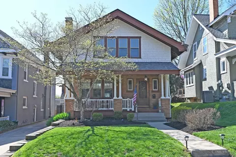 3573 St Charles Pl, Cincinnati, OH 45208