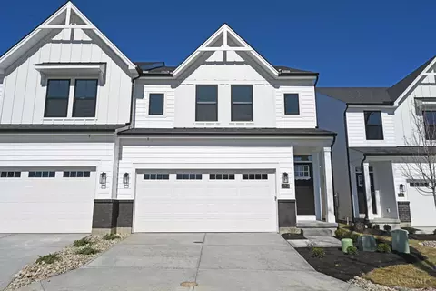 11703 Seven Gables Rd, Cincinnati, OH 45249