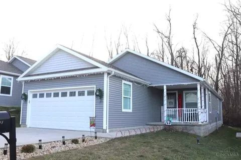 121 Springlake Ave, Hillsboro, OH 45133