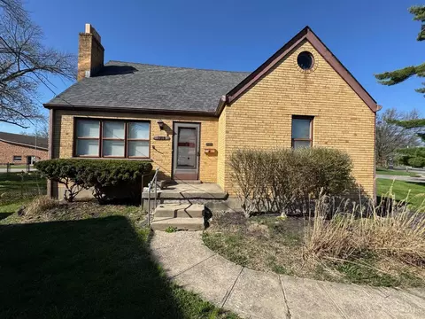 8513 Plainfield Rd, Cincinnati, OH 45236