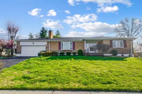 2110 Rollingridge Ln, Cincinnati, OH 45238