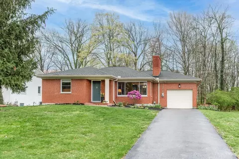 6817 High Meadows Dr, Anderson Twp, OH 45230