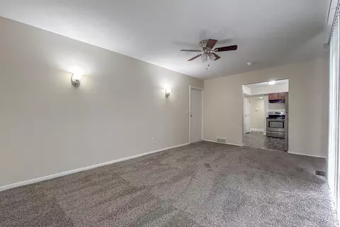Living - 915 Smiley Ave, Forest Park, OH 45240 photo 2 of 4