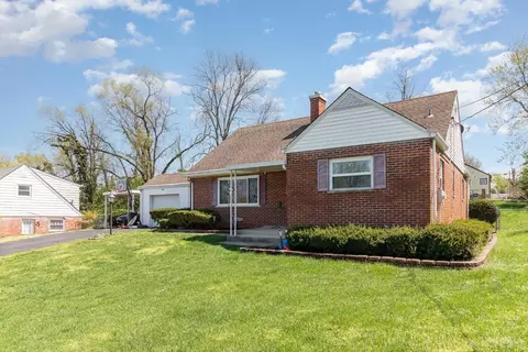 Exterior - 230 Ohio Cir, Reading, OH 45215 photo 2 of 5