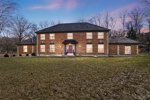 5600 Rahn De Vue Pl, Washington Township, OH 45459