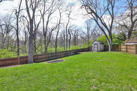Exterior - 2105 Galloway Ct, Cincinnati, OH 45240 photo 7 of 9