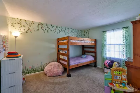 Bedroom - 2105 Galloway Ct, Cincinnati, OH 45240 photo 3 of 5