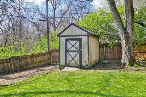 Exterior - 2105 Galloway Ct, Cincinnati, OH 45240 photo 8 of 9