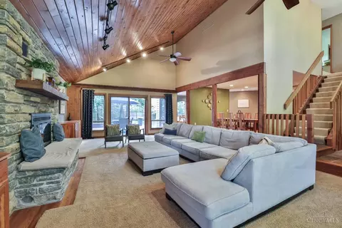 Living - 8564 Landen Cv, Maineville, OH 45039 photo 3 of 5