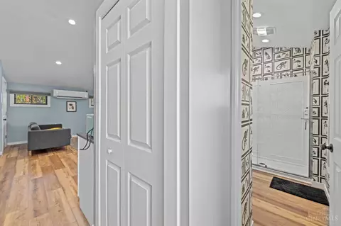 Entry Way - 1311 Spring St, Cincinnati, OH 45202 photo 13 of 14