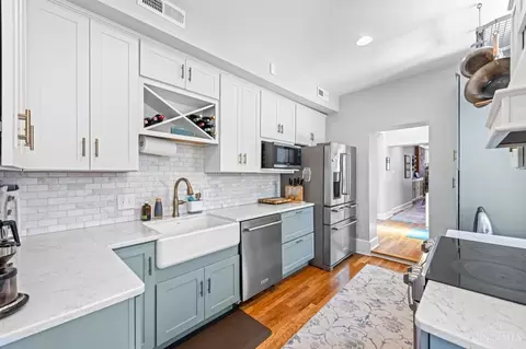 Kitchen - 1311 Spring St, Cincinnati, OH 45202 photo 5 of 7