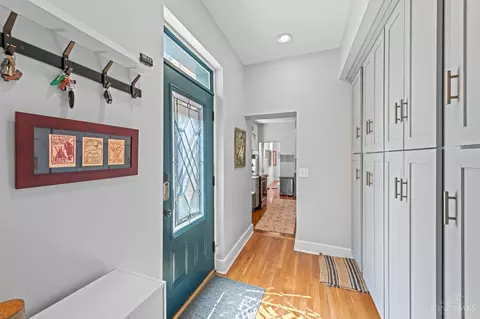 Entry Way - 1311 Spring St, Cincinnati, OH 45202 photo 3 of 14