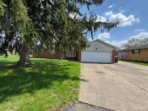 3190 Vernell Dr, West Carrollton, OH 45449