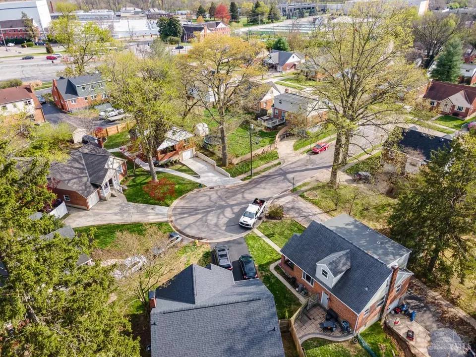 View/Area - 5764 Oriole Ct, Fairfax, OH 45227 photo 2 of 4