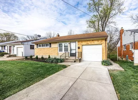 8653 Mockingbird Ln, Cincinnati, OH 45231