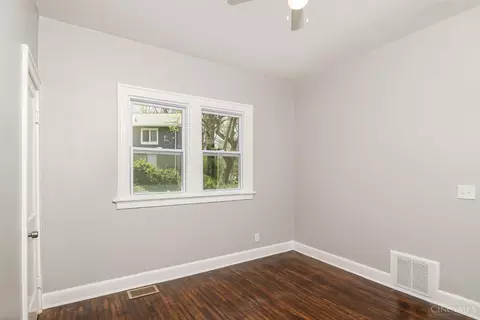 5200 Ebersole Ave, Cincinnati, OH 45227 photo 10