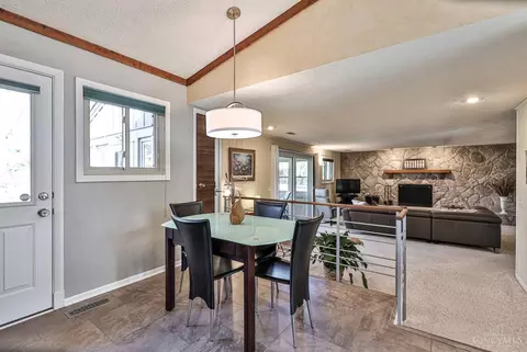 Dining - 9591 Heather Ct, Blue Ash, OH 45242 photo 3 of 4