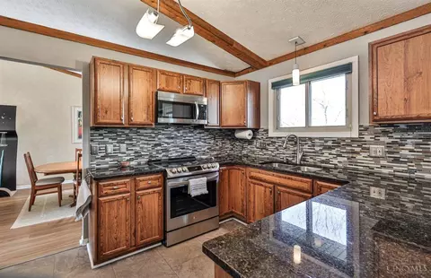 Kitchen - 9591 Heather Ct, Blue Ash, OH 45242 photo 1 of 2
