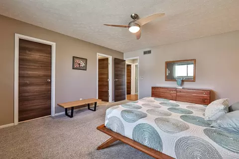 Bedroom - 9591 Heather Ct, Blue Ash, OH 45242 photo 2 of 7
