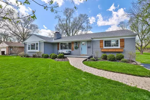 7449 Hosbrook Rd, Cincinnati, OH 45243 photo 2