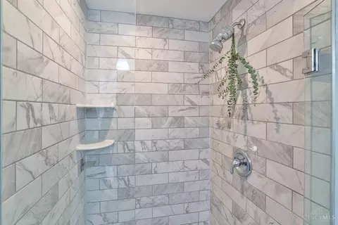 7449 Hosbrook Rd, Cincinnati, OH 45243 photo 22